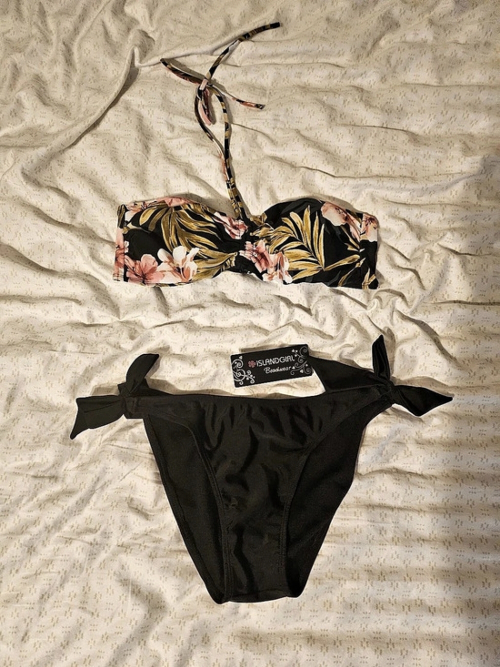 🆕️ISLAND GIRL Floral Bikini Set in Black & Multicolor Size Medium NWT